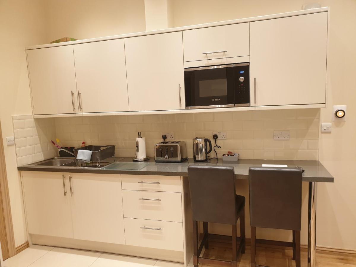 London Luxury Apartments 4 Min Walk From Ilford Station, With Free Parking Free Wifi Zewnętrze zdjęcie