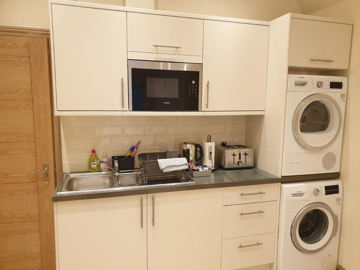 London Luxury Apartments 4 Min Walk From Ilford Station, With Free Parking Free Wifi Zewnętrze zdjęcie