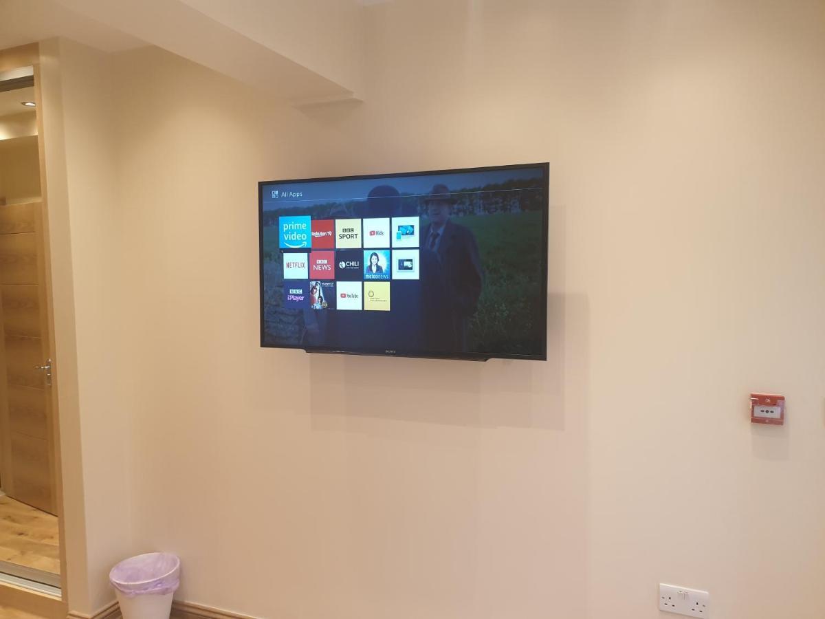 London Luxury Apartments 4 Min Walk From Ilford Station, With Free Parking Free Wifi Zewnętrze zdjęcie