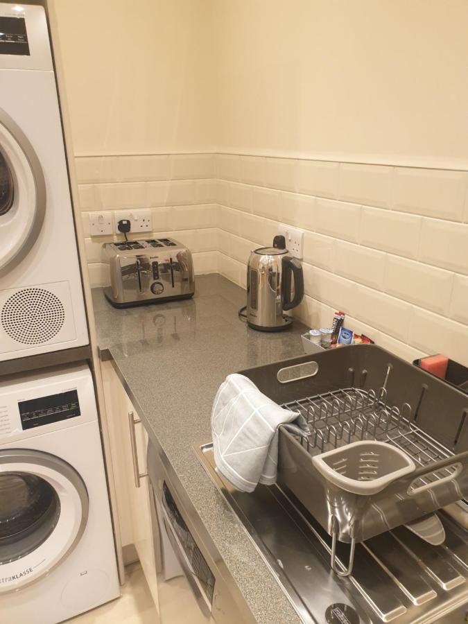 London Luxury Apartments 4 Min Walk From Ilford Station, With Free Parking Free Wifi Zewnętrze zdjęcie